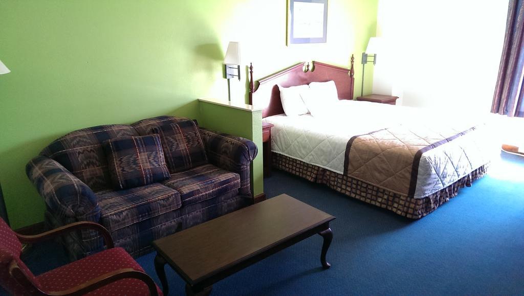 Magnuson Hotel Lawrenceville Extérieur photo